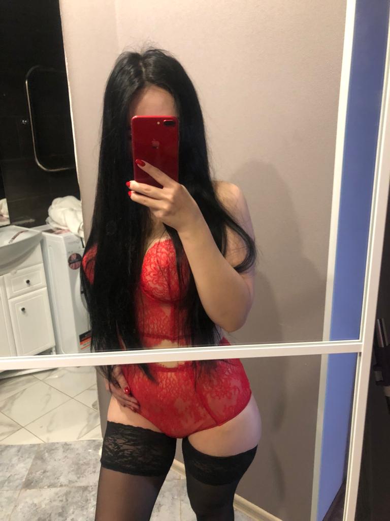 Проститутка Алёна СПб у метро Московская, телефон +79812142180