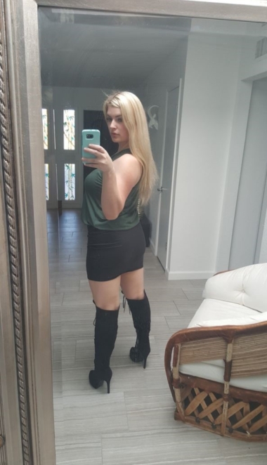 Эля - cекс и интим услуги у метро Парнас за 1500 р. час, телефон +7(981)167-67-19 - фото 4