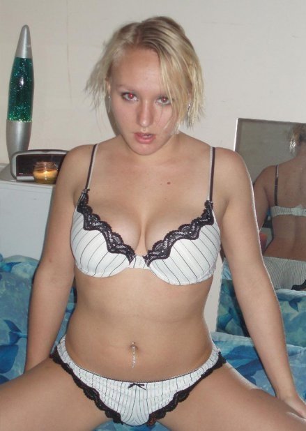 Оксана - cекс и интим услуги у метро Владимирская за 1500 р. час, телефон +7(981)002-14-54 - фото 1