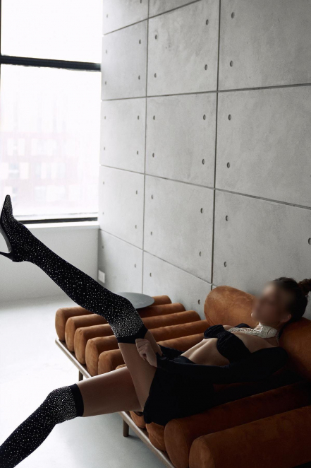 Бляди Питера, Эля - cекс и интим услуги у метро Политехническая за 5000 р. час, телефон +7(999)028-14-58 - фото 4